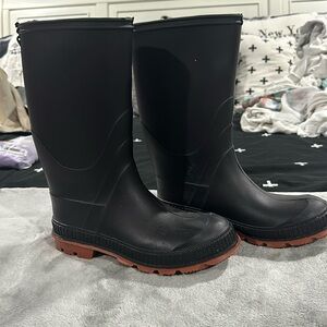 ⛈️☔️RUBBER RAIN BOOTS☔️⛈️